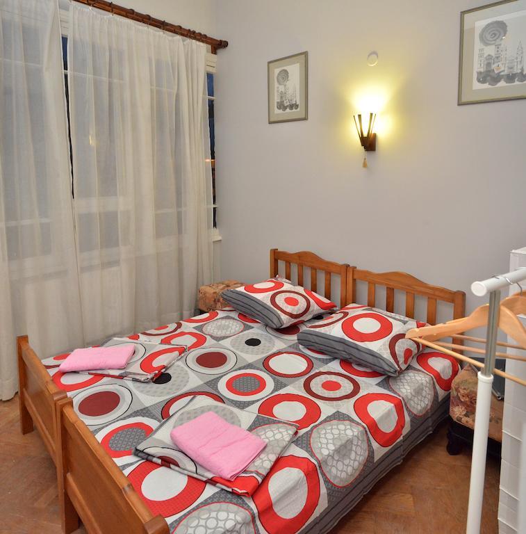 Griboedov Hostel & Suites Тбилиси Номер фото