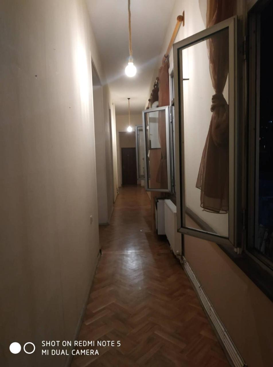 Griboedov Hostel & Suites Тбилиси Экстерьер фото